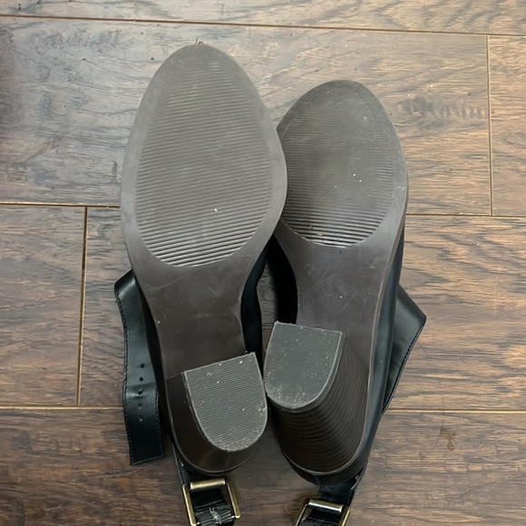 George - Picture 3 of 3